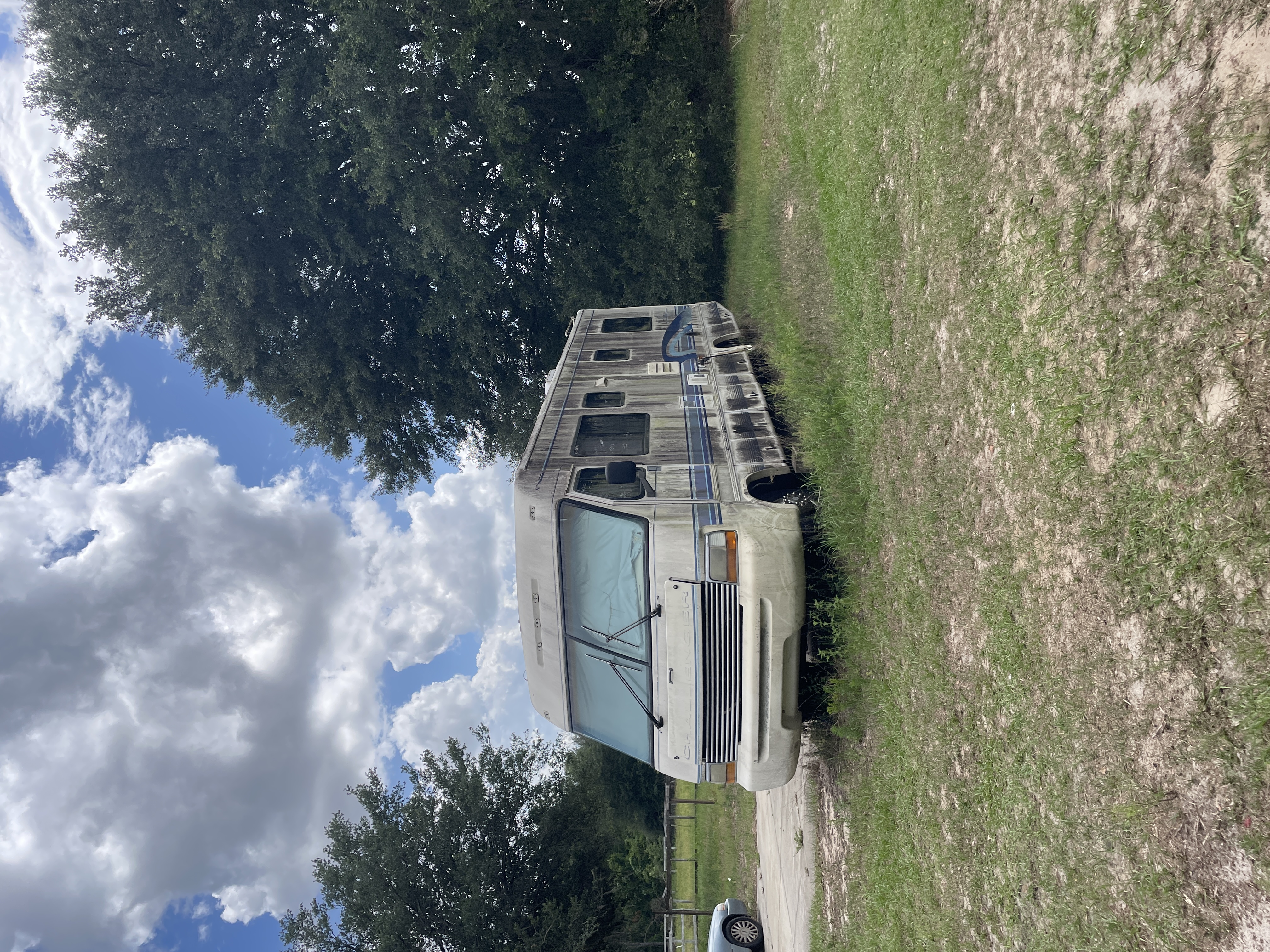 Motor home removal and RV disposal service area