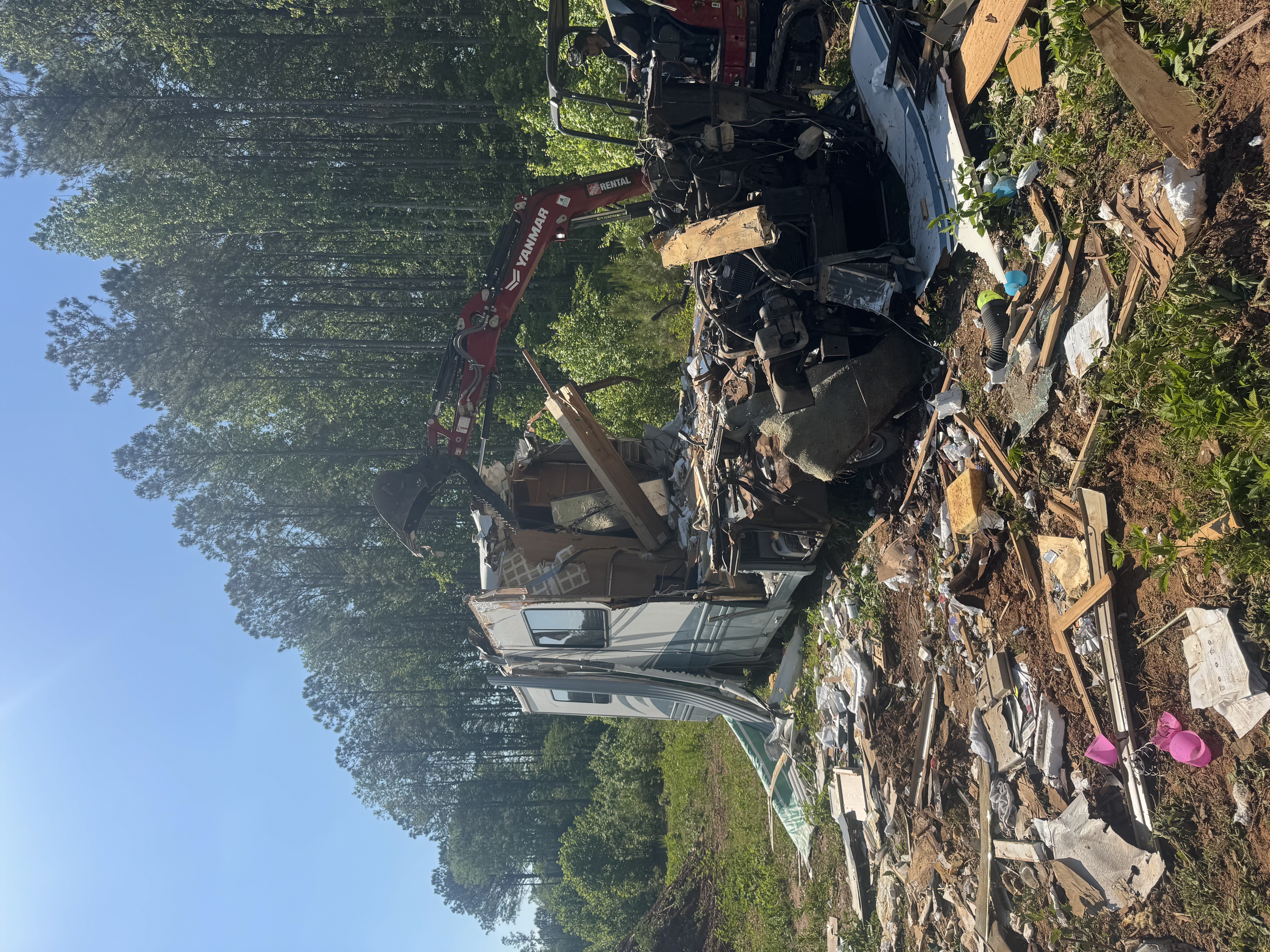 Motor home removal and RV disposal service area