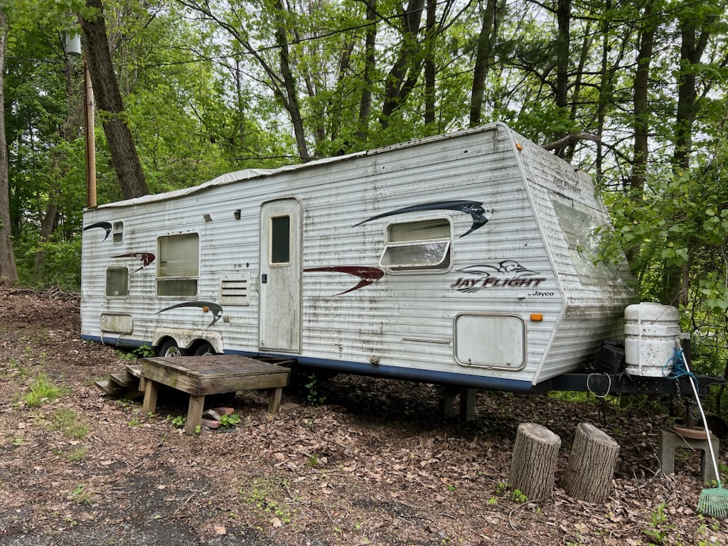 Motor home removal and RV disposal service area